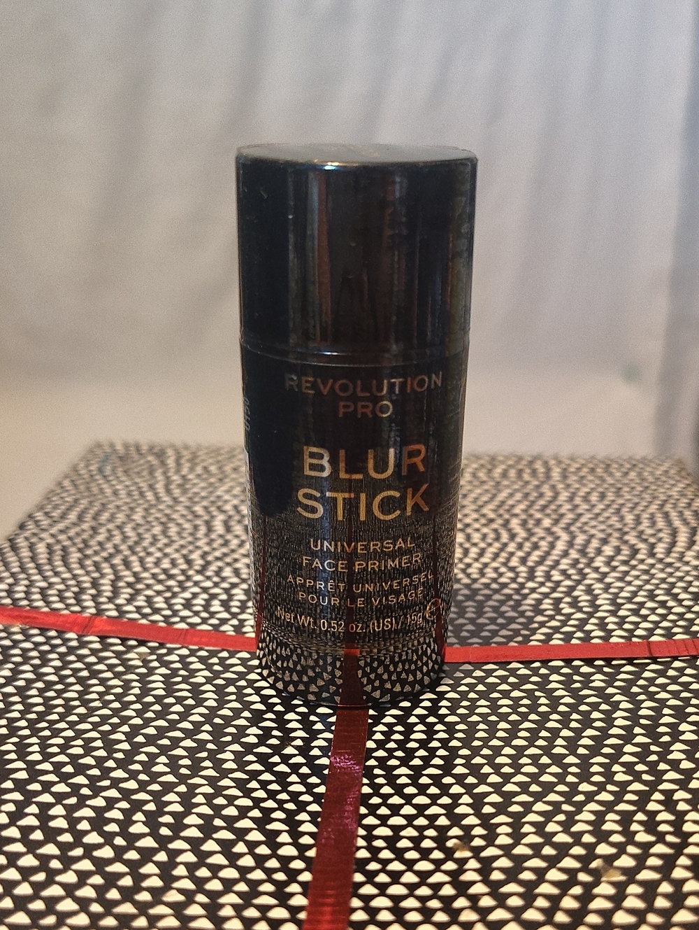 Revolution Blur Stick Universal Face Primer - Black